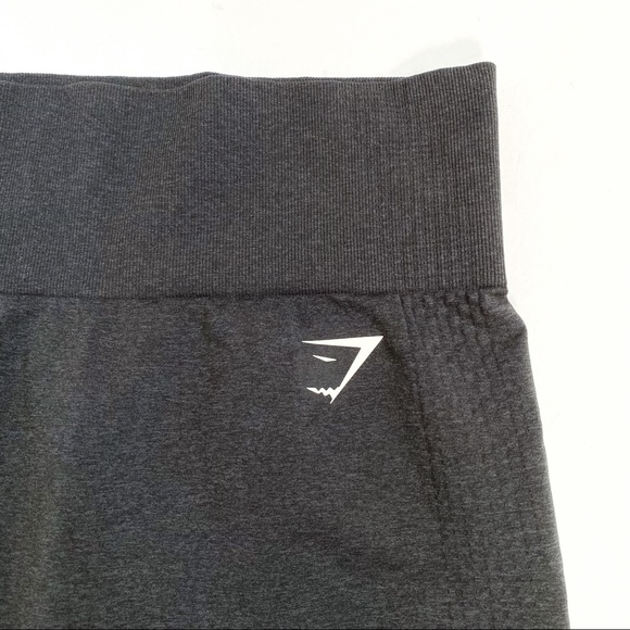 Gymshark solid Black vital seamless high waisted athletic shorts - Picture 5 of 8